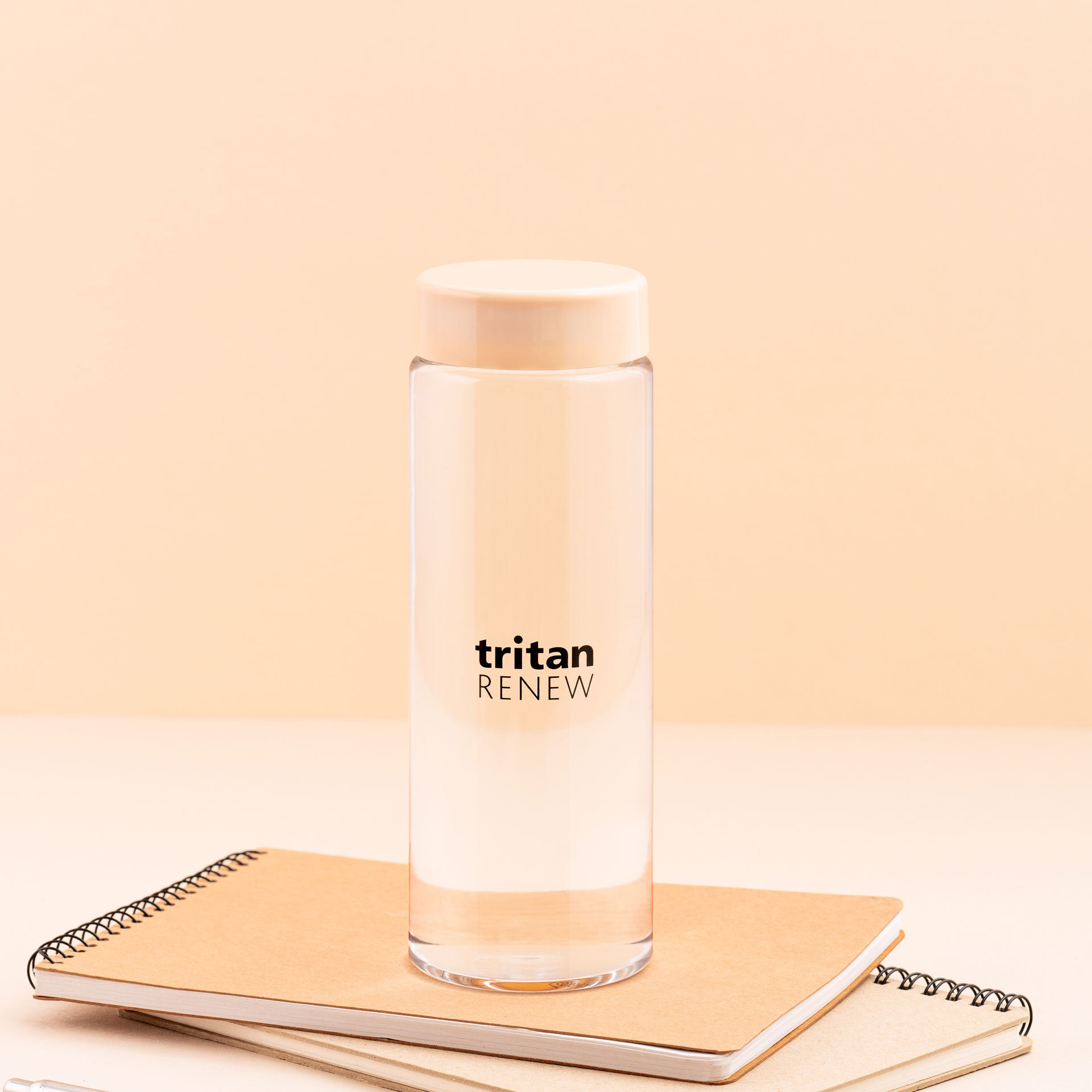 Tritan Renew™ 簡約輕量隨手瓶